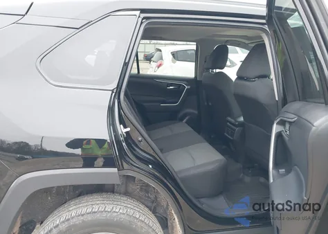 2022 Toyota Rav4 Xle/Xle Premium z USA, uszkodzony, nr VIN 2T3W1RFV3NC178181